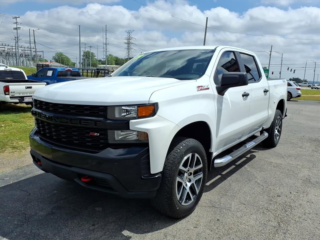 Used 2019 Chevrolet Silverado 1500 Custom Trail Boss AWD/4WD image 3