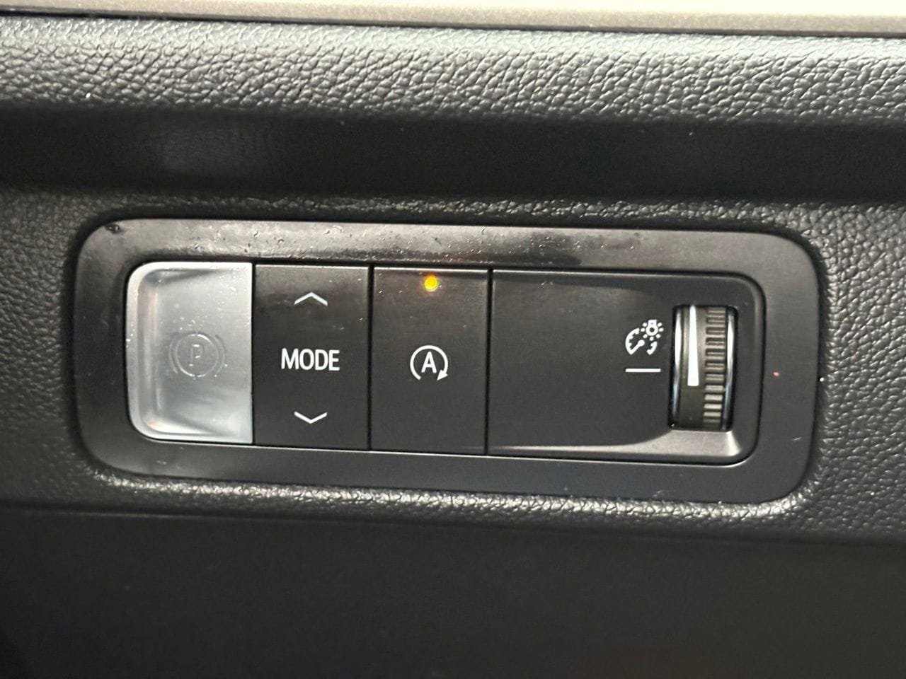 Used 2025 Chevrolet Traverse LT image 19