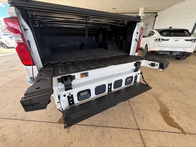 Used 2024 Chevrolet Silverado 1500 High Country w/ High Country Premium Package image 25