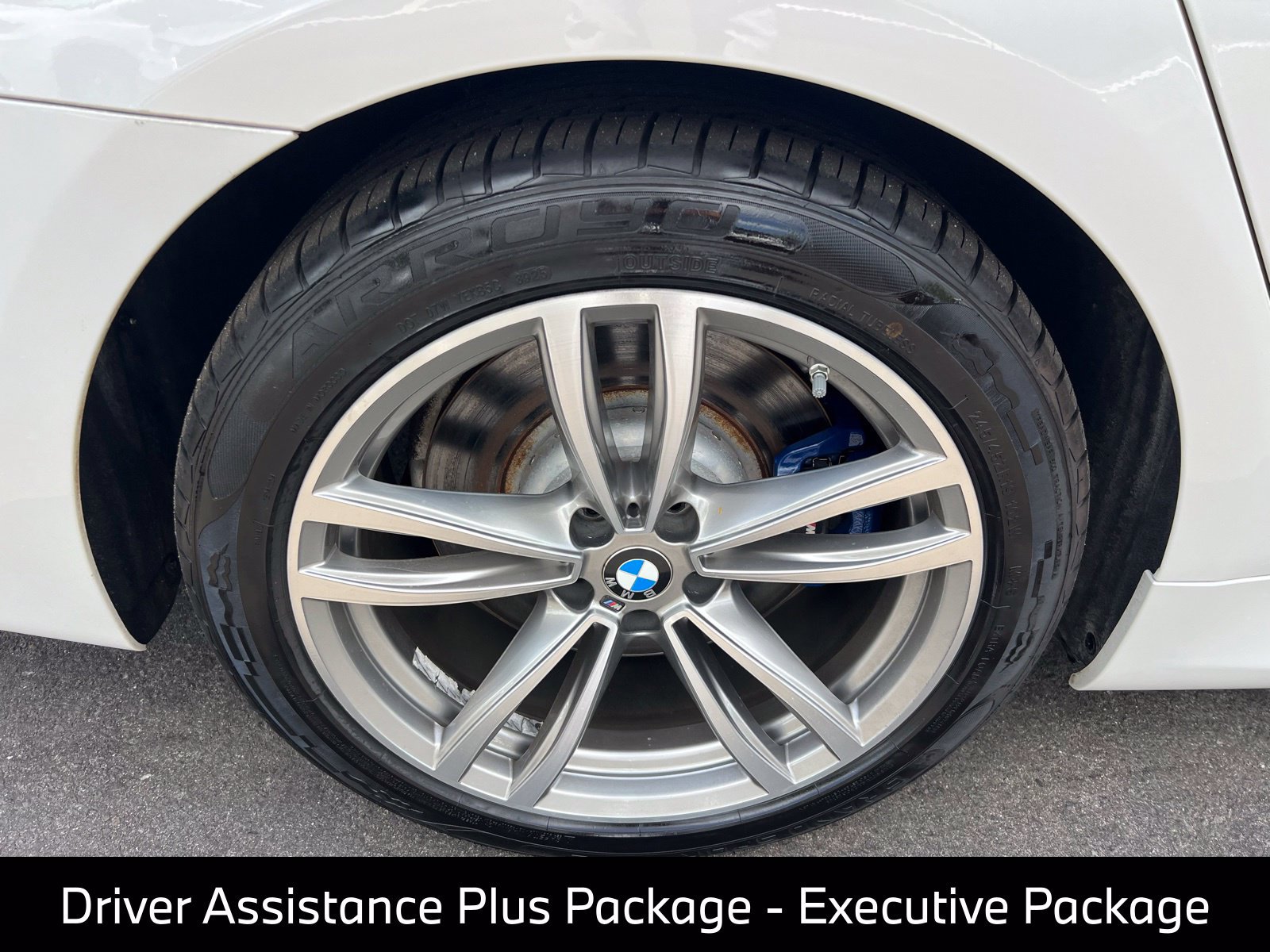 Used 2018 BMW 740e xDrive w/ M Sport Package AWD/4WD image 14