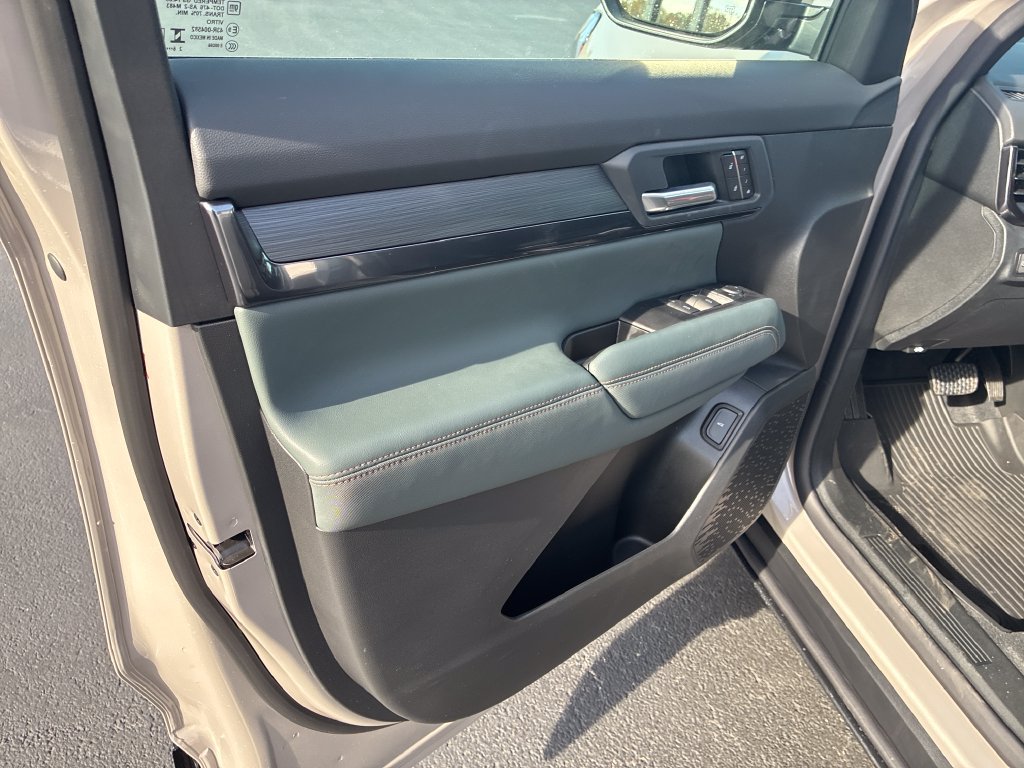 New 2027 GMC Terrain AT4 w/ Convenience Package III AWD/4WD image 12