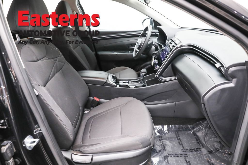 Used 2023 Hyundai Tucson SE image 24