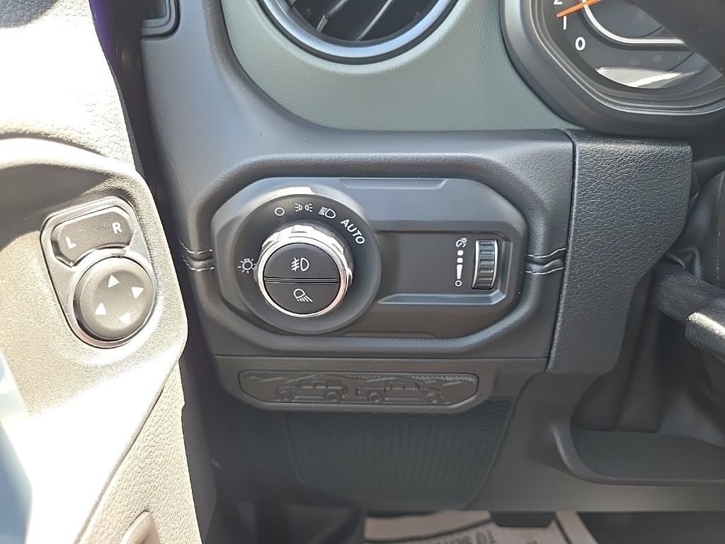 New 2026 Jeep Gladiator Mojave AWD/4WD image 53