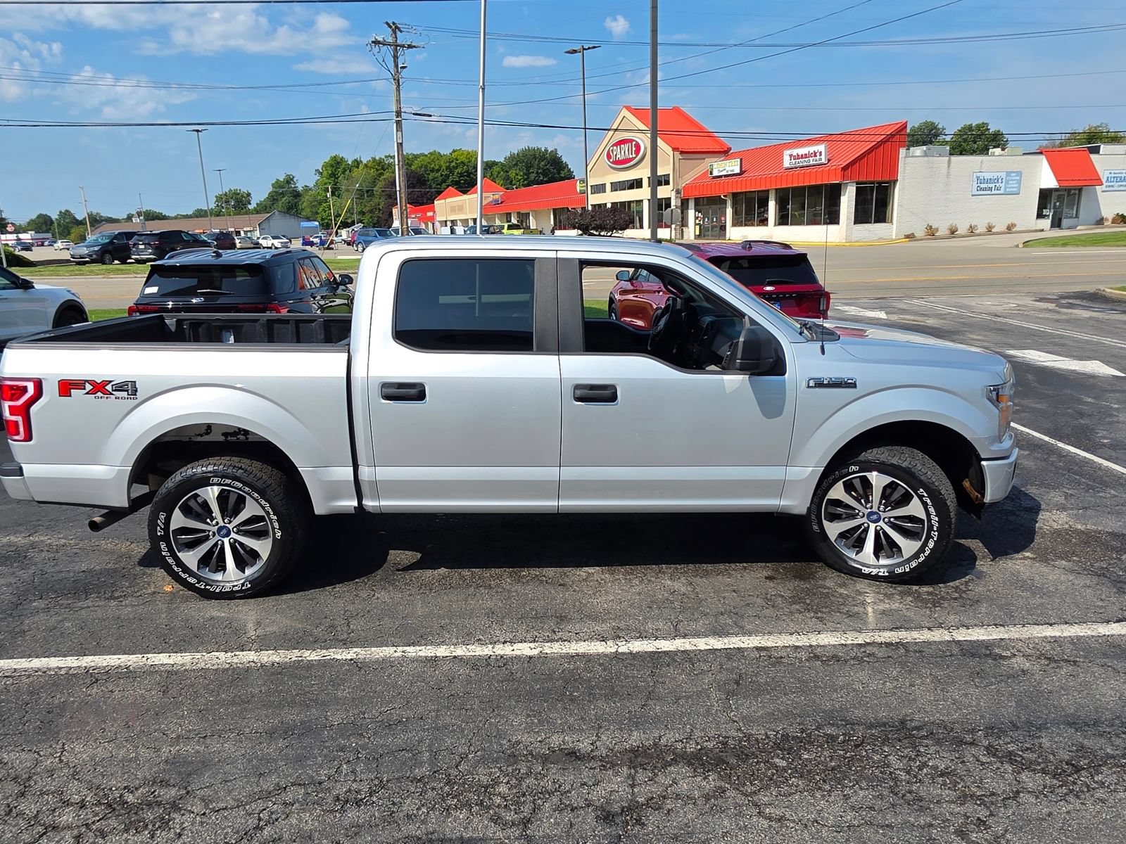 Used 2019 Ford F150 XL w/ Equipment Group 101A Mid AWD/4WD image 12