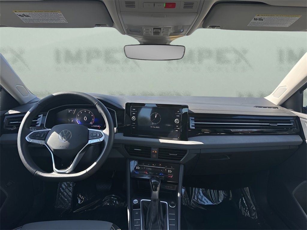 Used 2025 Volkswagen Jetta SE image 13