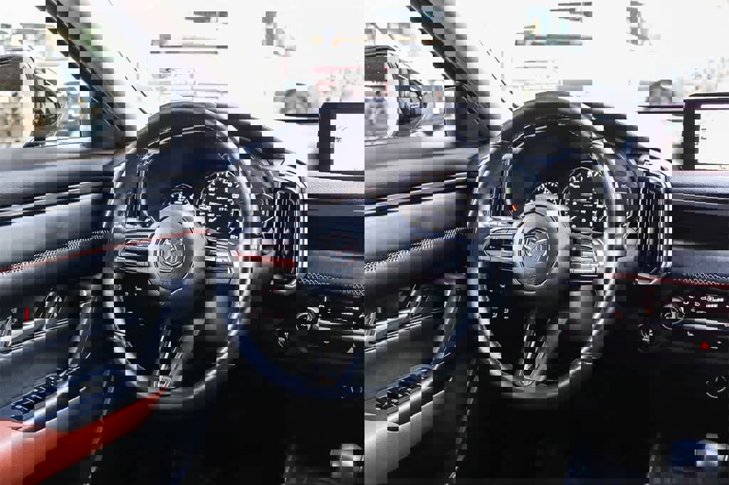 Used 2023 MAZDA CX-50 Meridian Edition w/ Cargo Package image 15