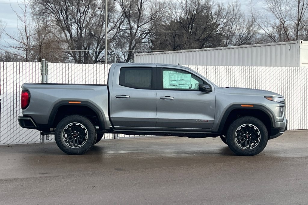 New 2026 GMC Canyon AT4 image 3
