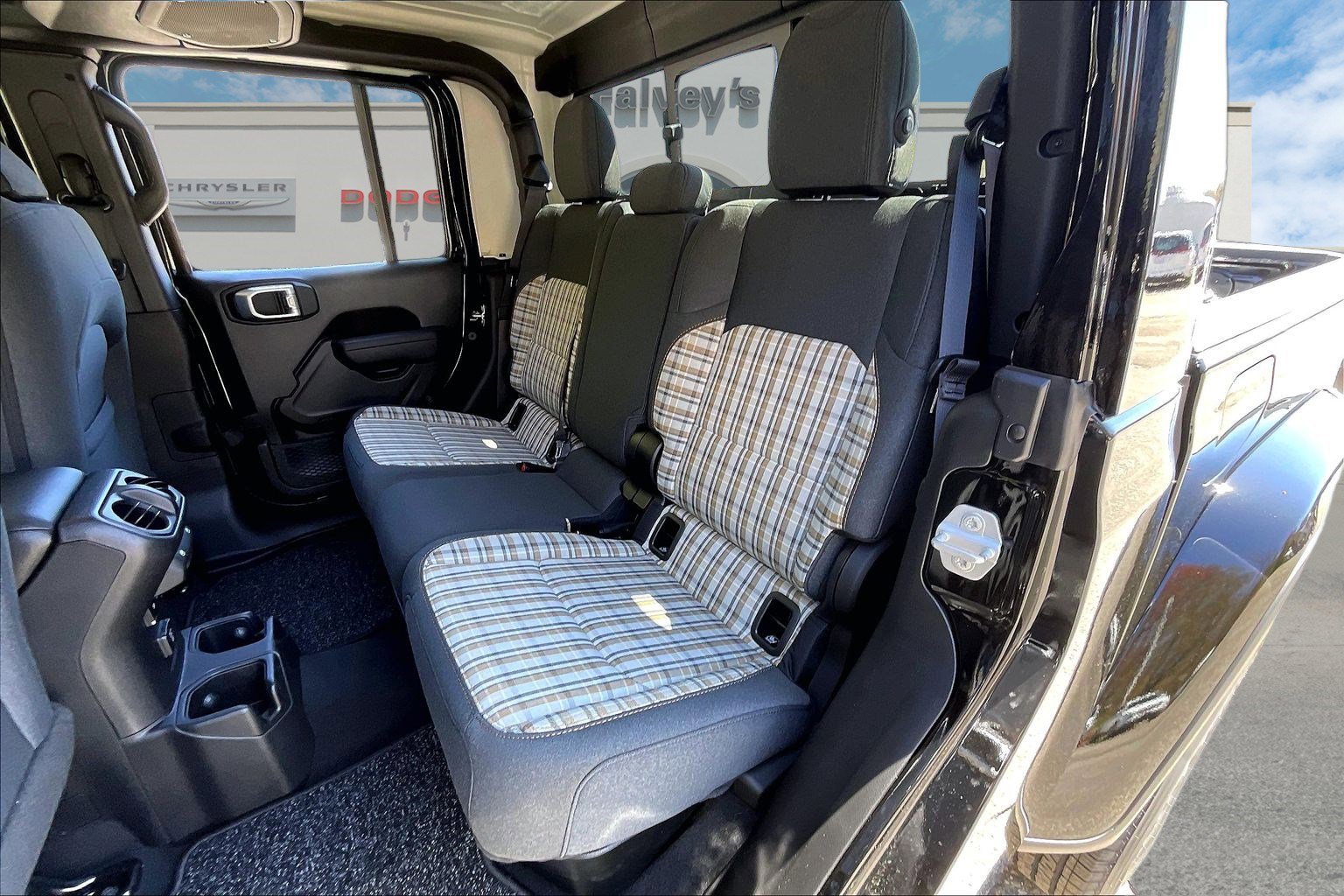 New 2026 Jeep Gladiator Sport AWD/4WD image 10