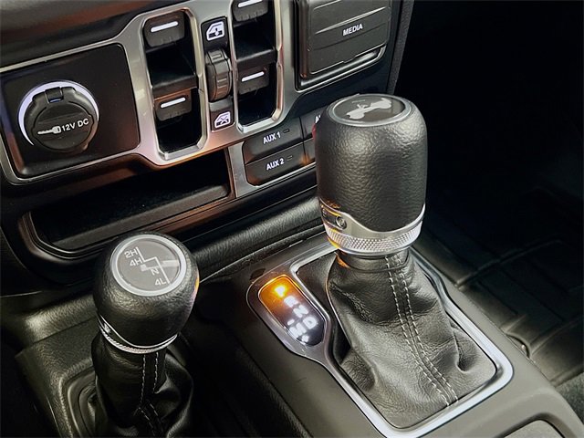 Used 2024 Jeep Wrangler Sahara w/ Technology Group image 15