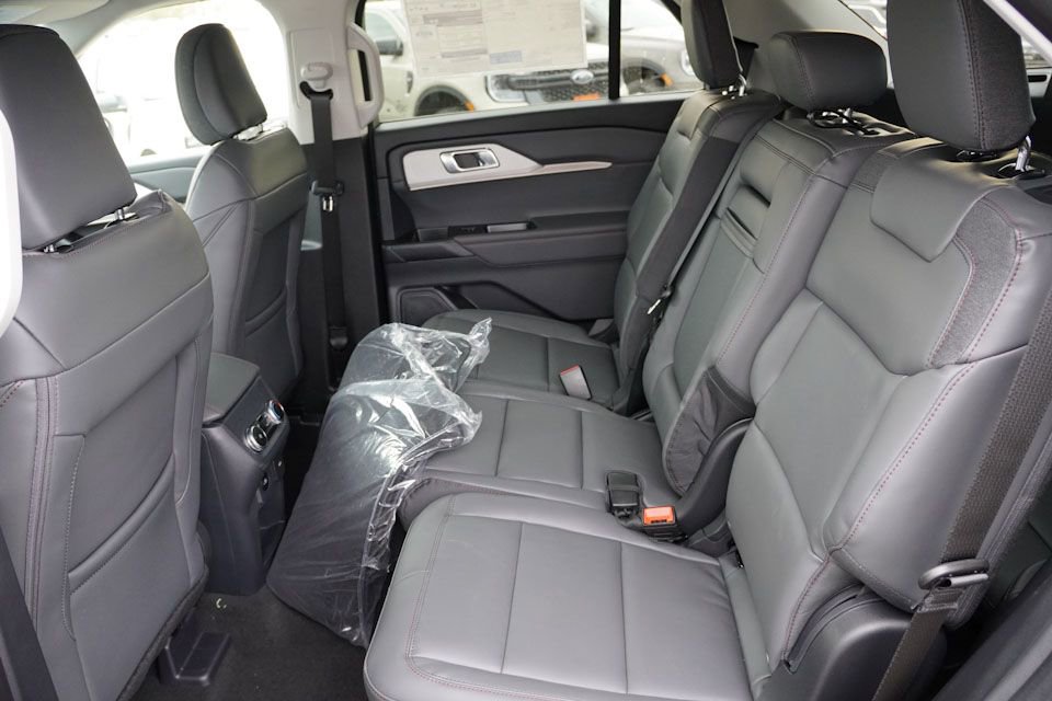 New 2026 Ford Explorer Active w/ Active Comfort Package image 11