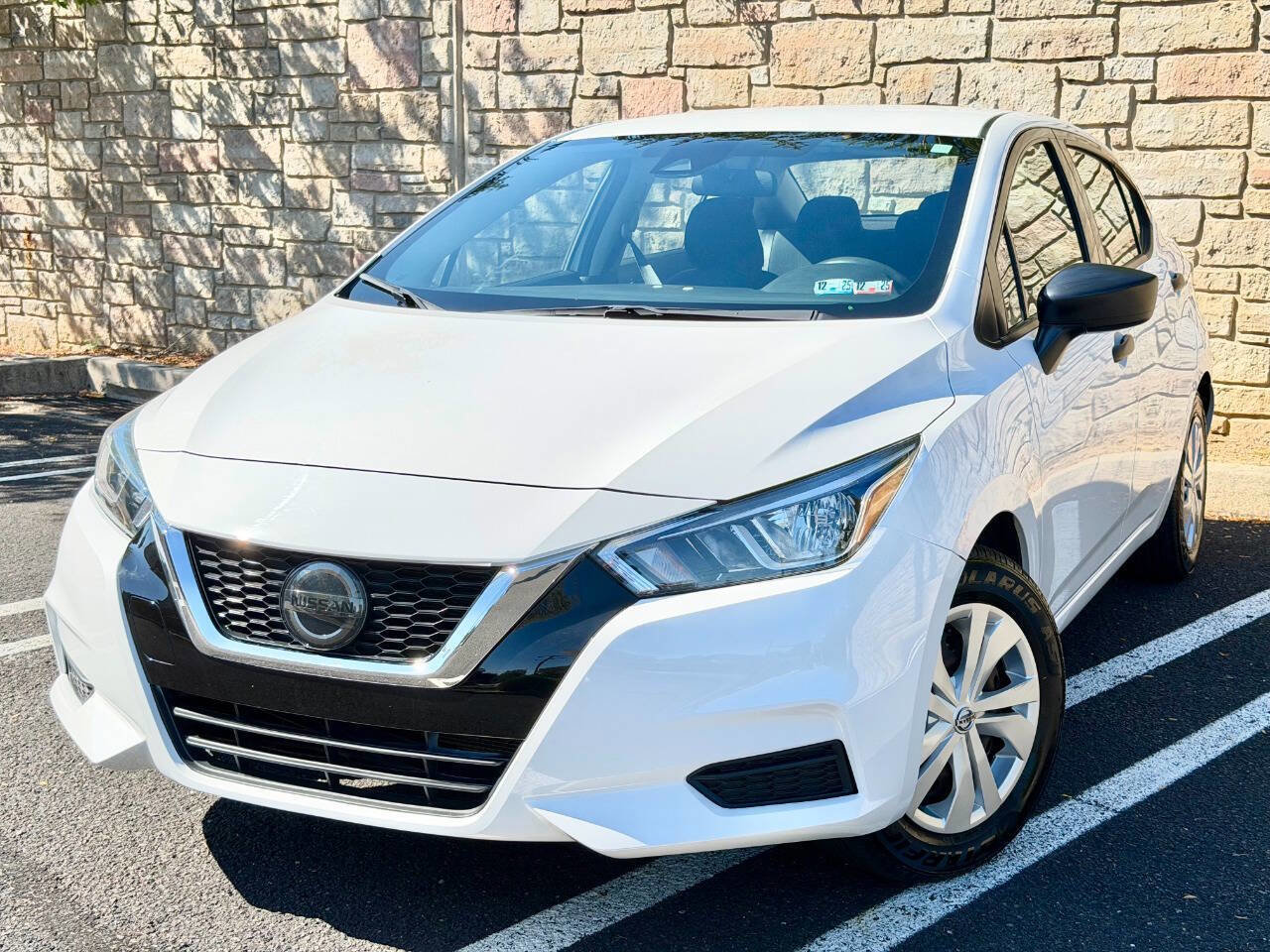 Used 2020 Nissan Versa S image 19