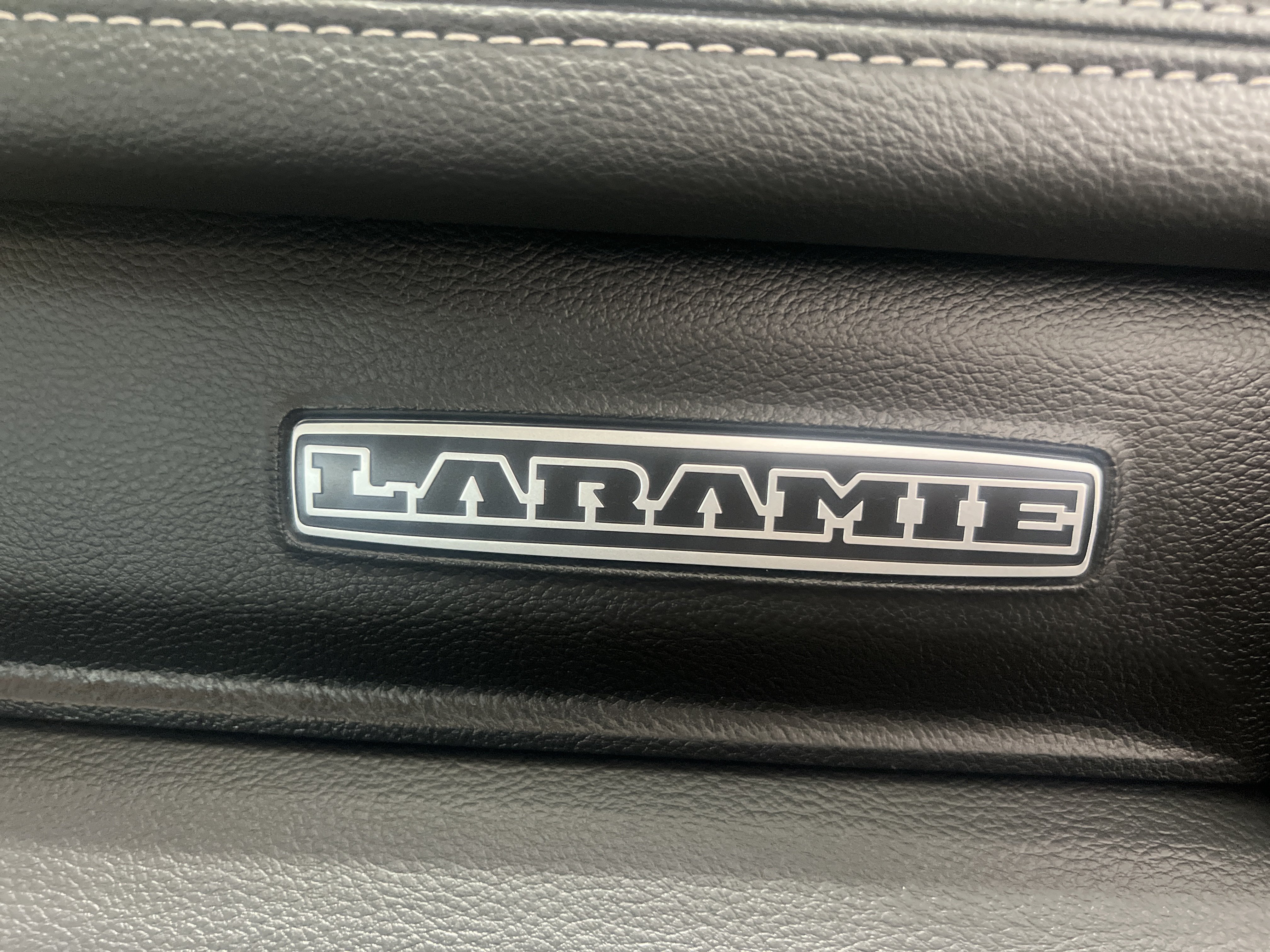 Used 2022 RAM 1500 Laramie AWD/4WD image 21