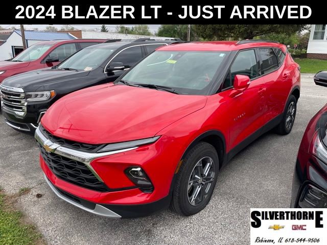 Used 2024 Chevrolet Blazer LT image 1