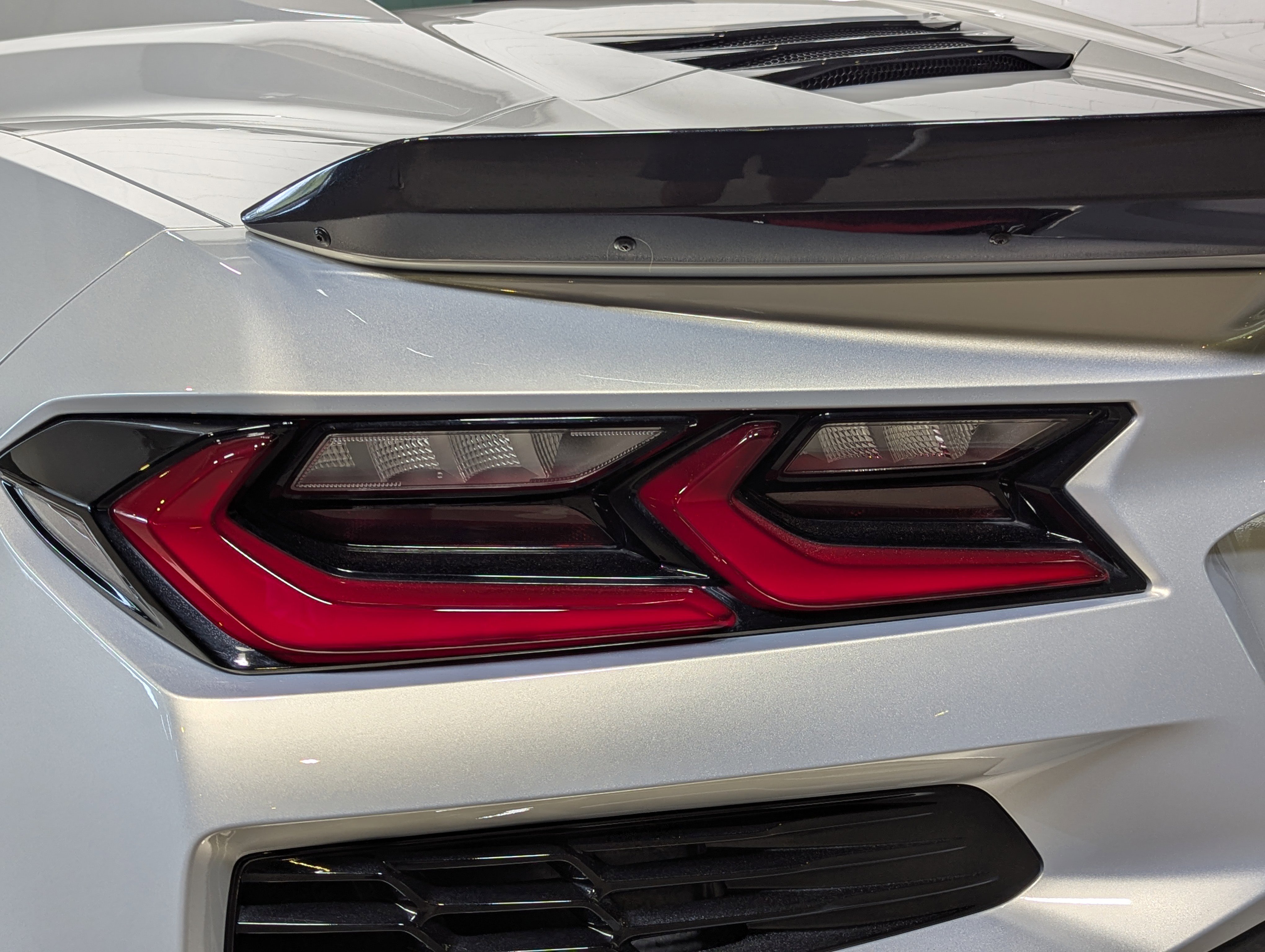 Used 2024 Chevrolet Corvette E-Ray w/ ZER Performance Package image 16