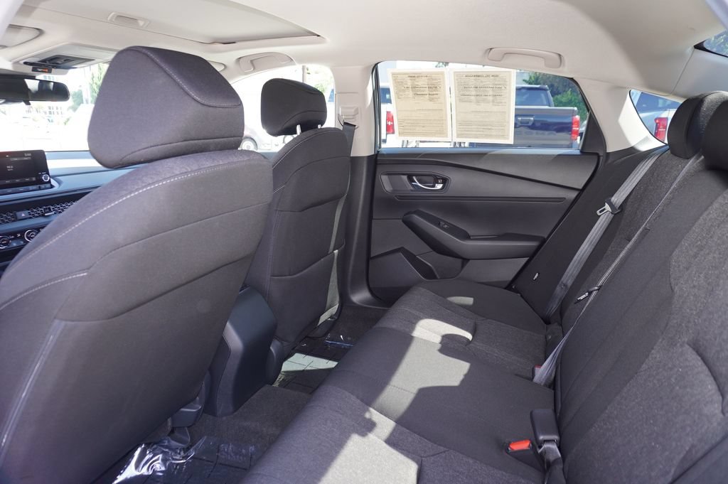 Used 2024 Honda Accord EX image 8