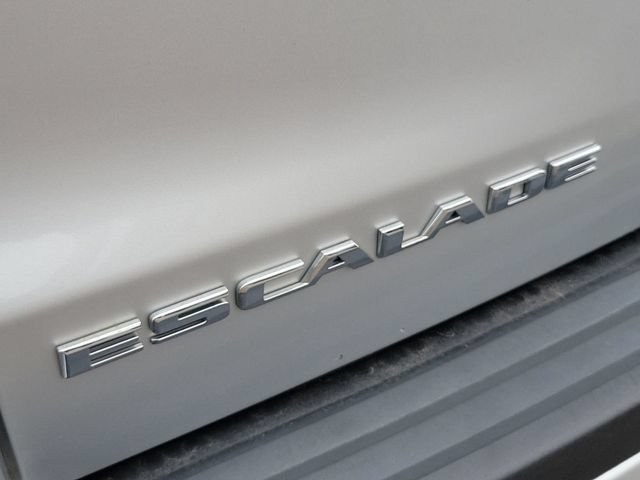Used 2015 Cadillac Escalade Luxury AWD/4WD image 40