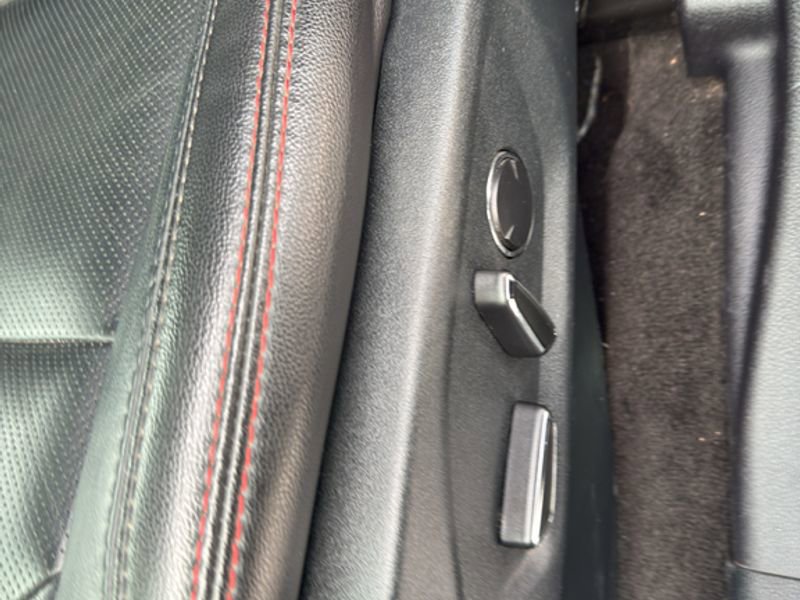 Used 2018 Ford Explorer Sport image 15