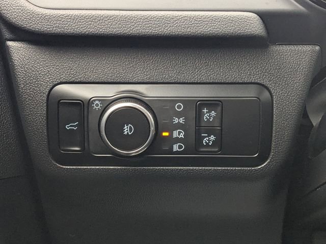 Used 2025 Ford Escape ST-Line Select AWD/4WD image 22