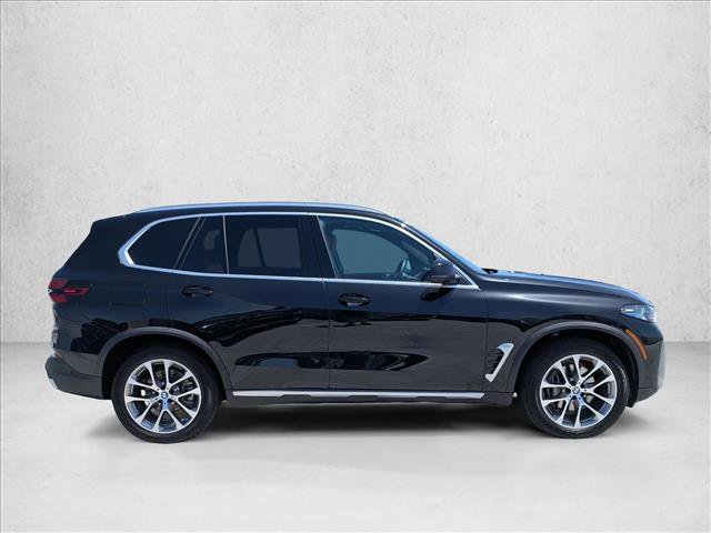 Used 2026 BMW X5 xDrive40i AWD/4WD image 4
