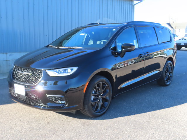 Used 2026 Chrysler Pacifica Limited w/ S Appearance Package AWD/4WD image 5