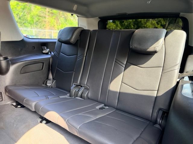 Used 2018 Cadillac Escalade ESV Premium Luxury AWD/4WD image 29