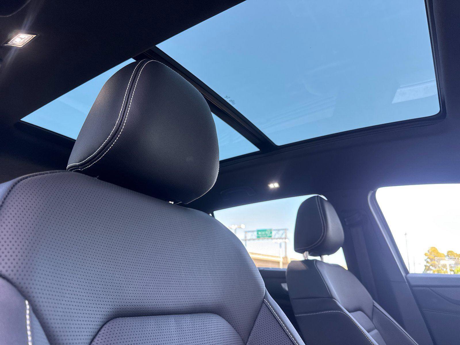 New 2026 Volkswagen Atlas Cross Sport SEL R-Line image 16