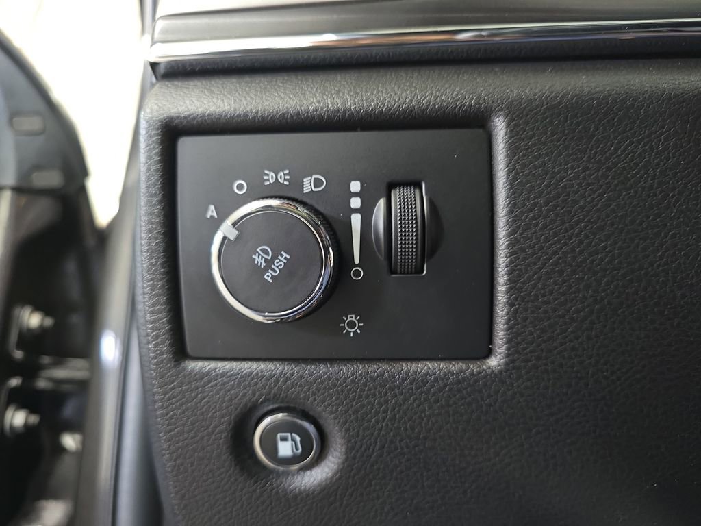 Certified 2020 Jeep Grand Cherokee Limited AWD/4WD image 26