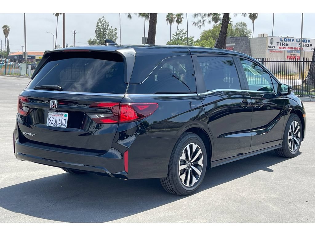 Certified 2026 Honda Odyssey EX-L image 6