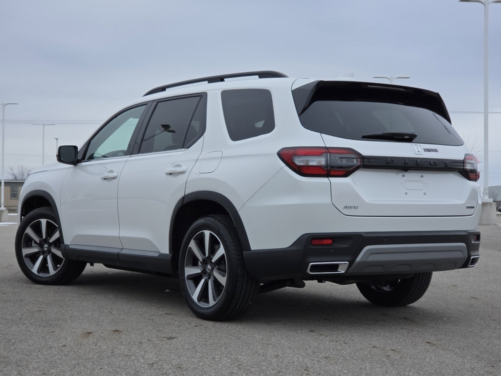 Used 2025 Honda Pilot Touring image 18