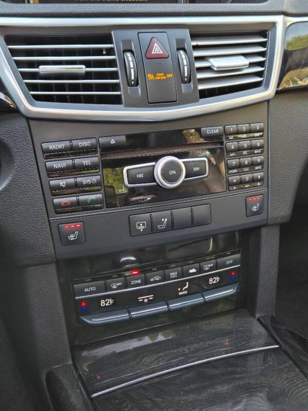 Used 2012 Mercedes-Benz E 350 BlueTEC Sedan image 21