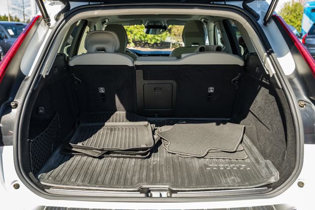 Used 2021 Volvo XC60 T5 Momentum w/ Advanced Package image 10