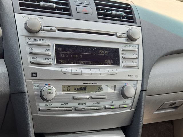 Used 2011 Toyota Camry XLE w/ XLE Extra-Value Pkg #2 FWD image 10