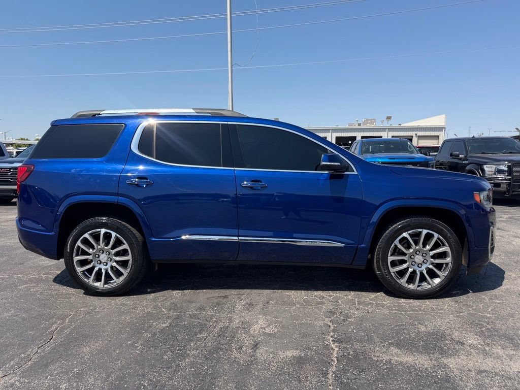 Used 2023 GMC Acadia Denali w/ Trailering Package AWD/4WD image 3