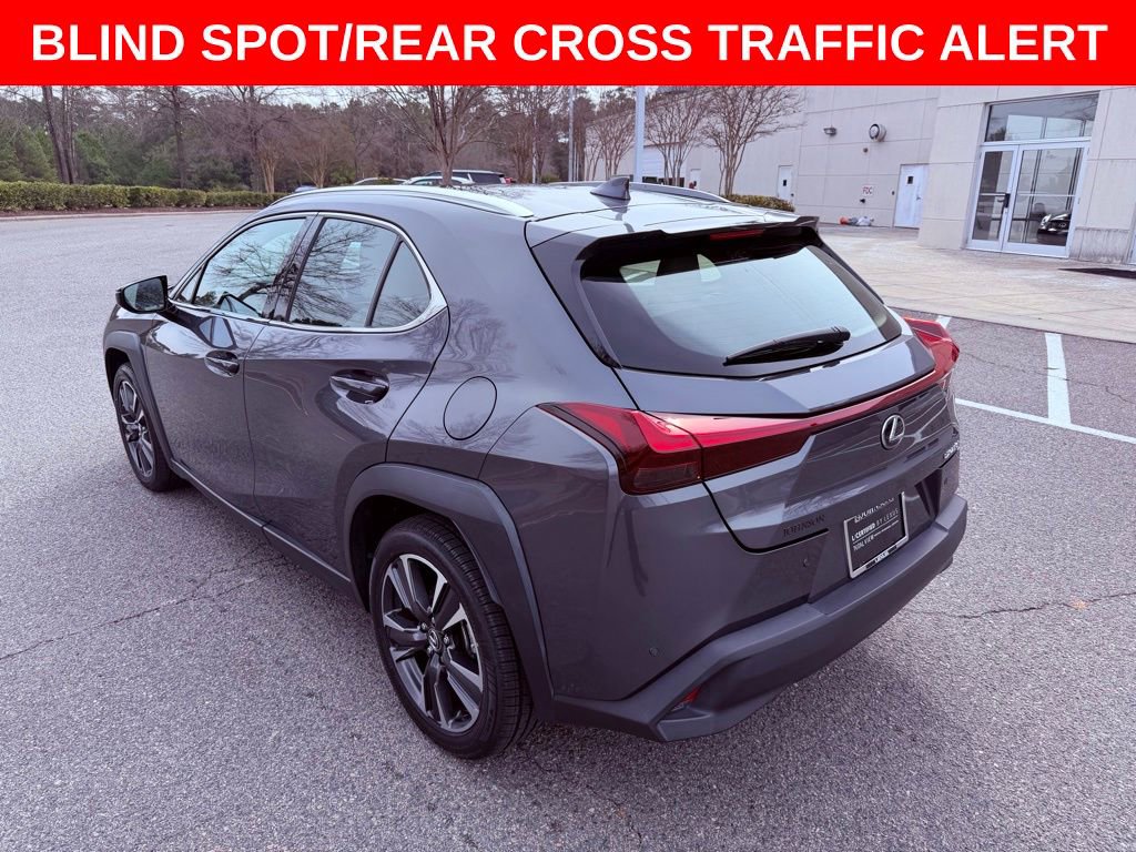 Certified 2023 Lexus UX 250h 250h SUNROOF/CARPLAY/NEW TIRES image 6