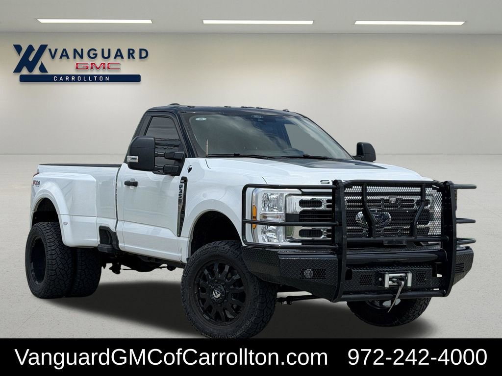 Used 2025 Ford F350 XLT w/ FX4 Off-Road Package AWD/4WD image 2