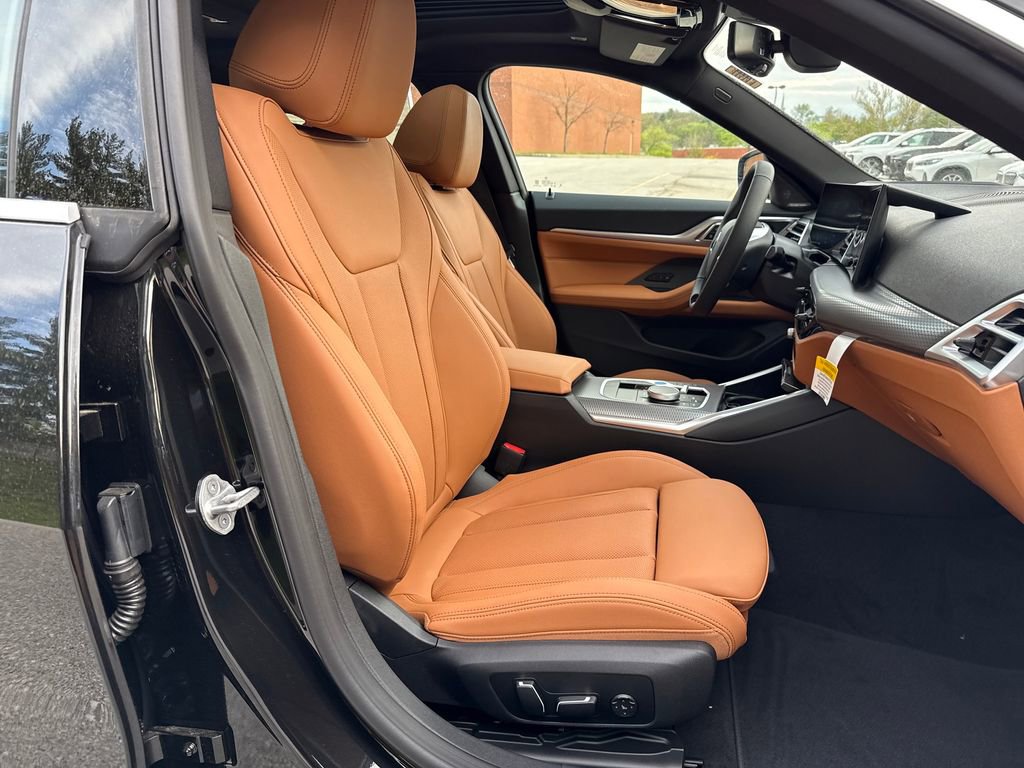 New 2026 BMW i4 xDrive40i w/ Premium Package AWD/4WD image 27