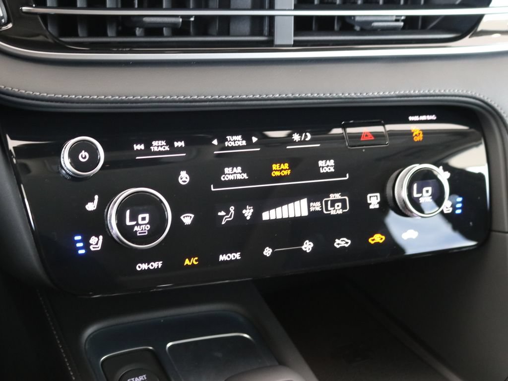 Certified 2025 INFINITI QX60 Sensory w/ Vision Package AWD/4WD image 14