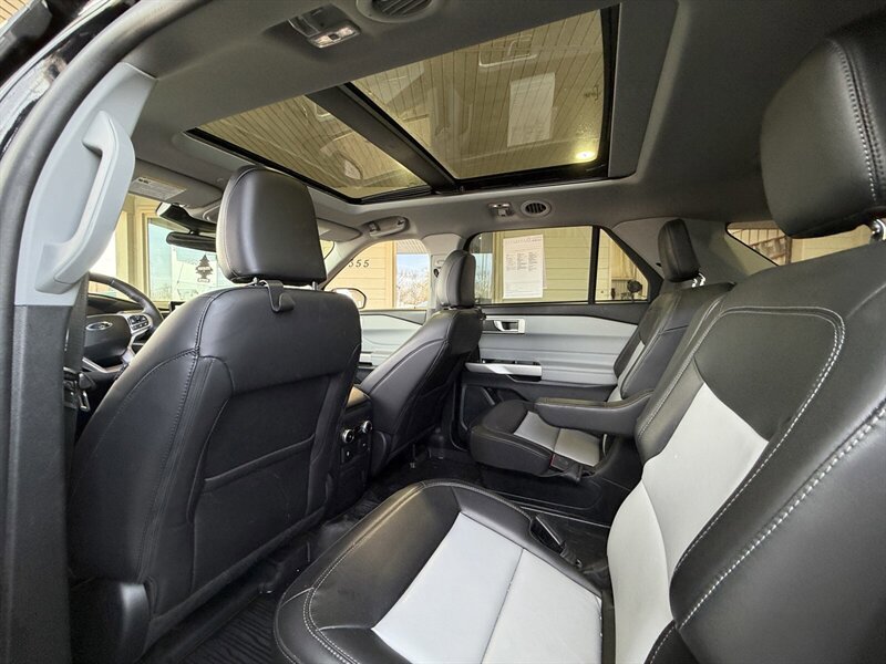 Used 2024 Ford Explorer XLT w/ Equipment Group 202A image 13