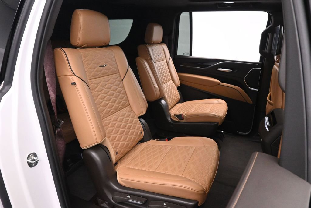 Used 2023 Cadillac Escalade ESV Sport w/ Touring Package AWD/4WD image 24