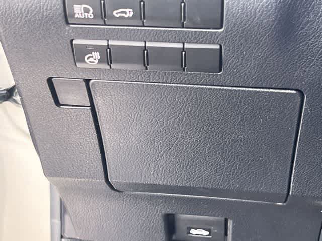 Used 2018 Lexus RX 350L FWD image 29