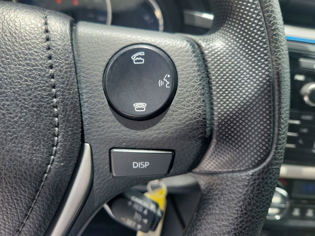 Used 2016 Toyota Corolla LE FWD image 19