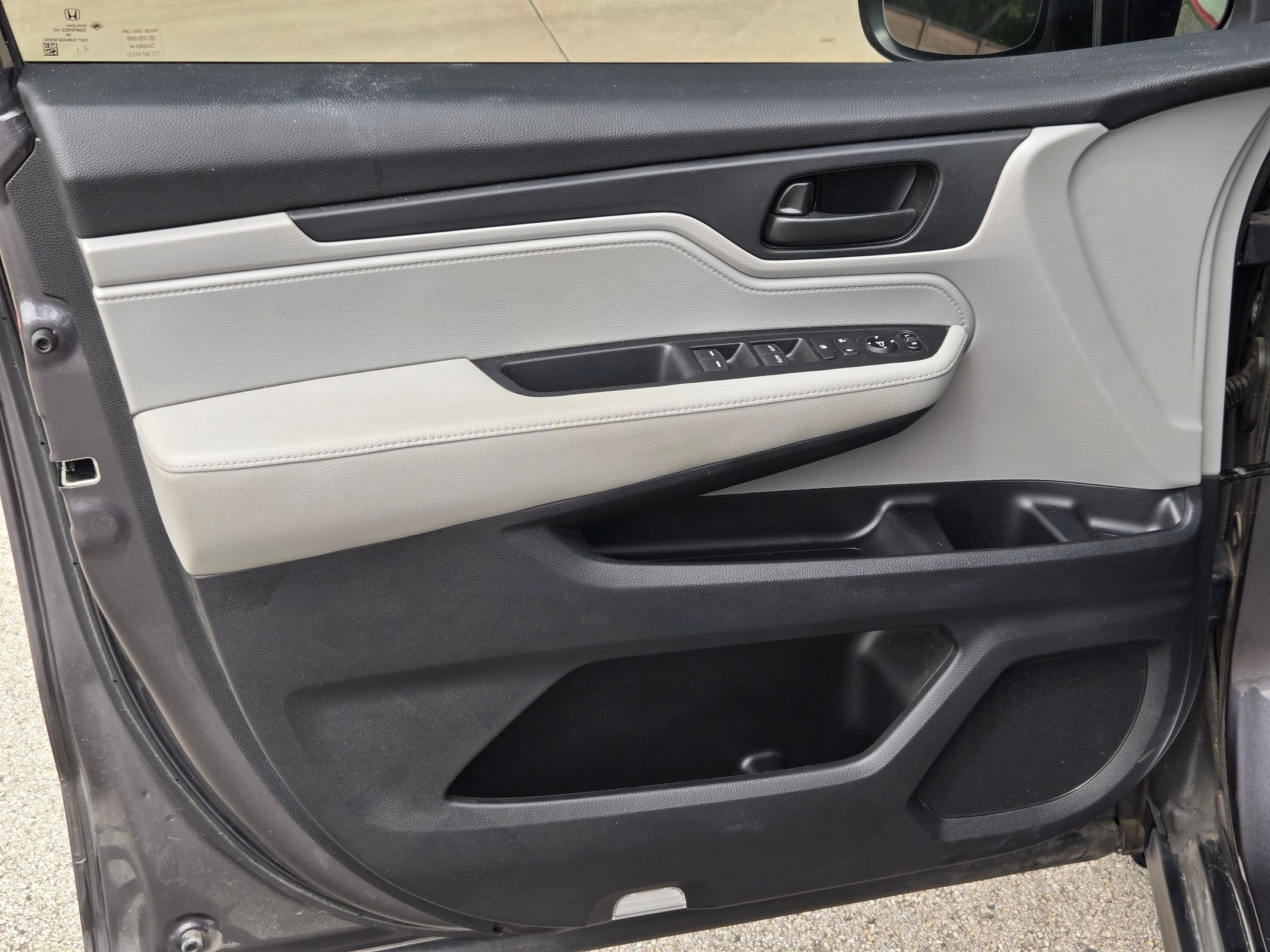 Used 2018 Honda Odyssey LX image 10