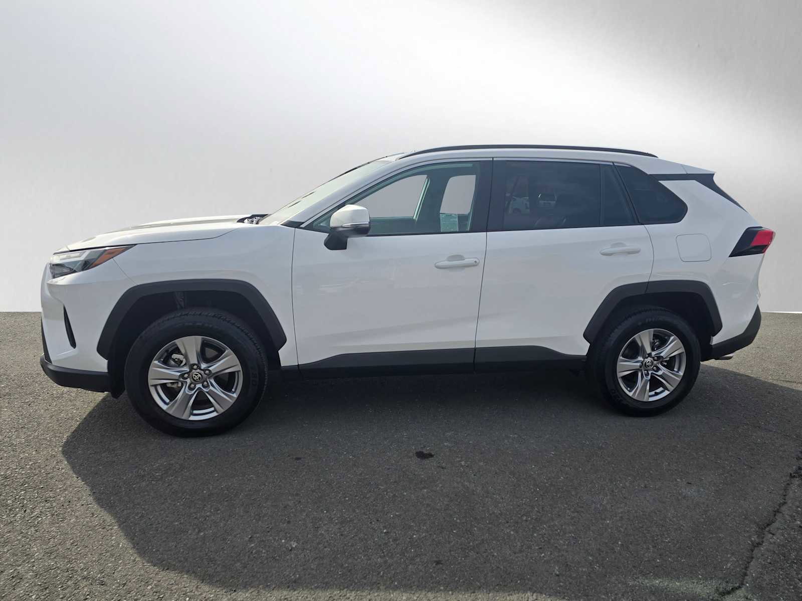 Used 2025 Toyota RAV4 XLE w/ Weather Package image 6