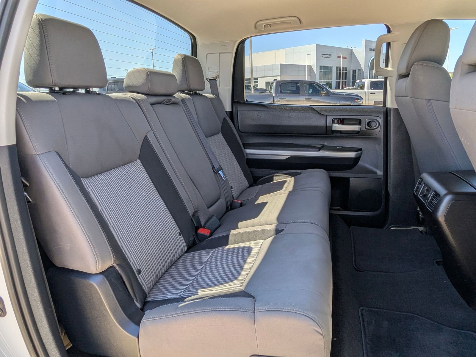 Used 2015 Toyota Tundra SR5 w/ SR5 Upgrade Package image 21