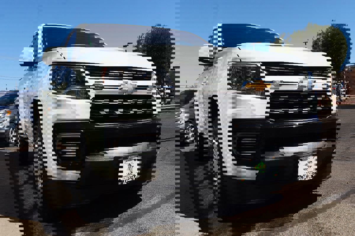 Used 2022 Chevrolet Colorado LT w/ Fleet Safety Package image 18