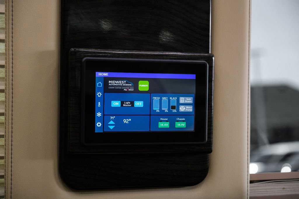 Used 2020 Mercedes-Benz Sprinter 3500 w/ Windows All Around Package image 46