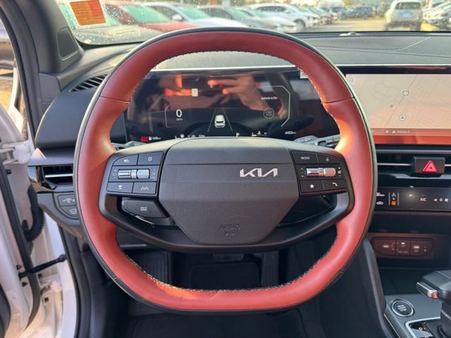 Used 2026 Kia Sportage SX image 31