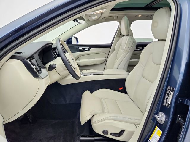 Certified 2023 Volvo XC60 B6 Ultimate w/ Protection Package Premier image 17