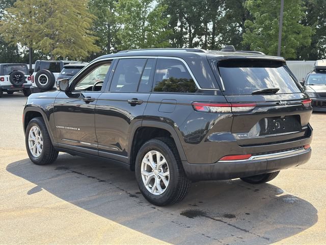 Used 2023 Jeep Grand Cherokee Limited AWD/4WD image 3