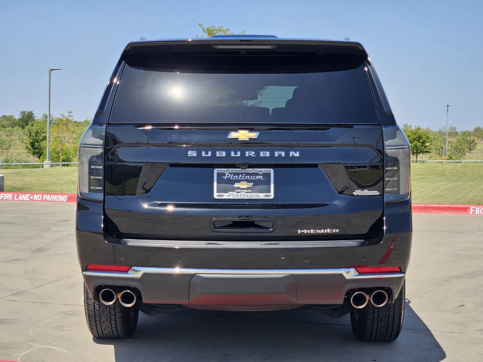 Certified 2026 Chevrolet Suburban Premier AWD/4WD image 8